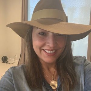 Meet your Posher, Melinda